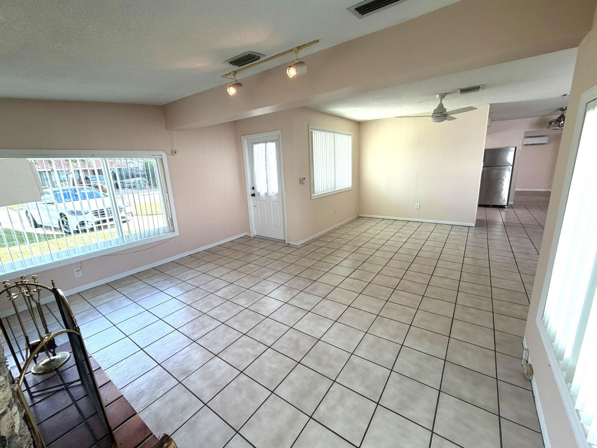 8881 NW 11th Street, Pembroke Pines, FL 33024 Photo