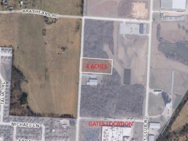 N N Lincoln Street , Siloam Springs, AR 72761