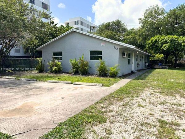 623 NW 3rd Ave, Unit 1, Fort Lauderdale, FL 33311