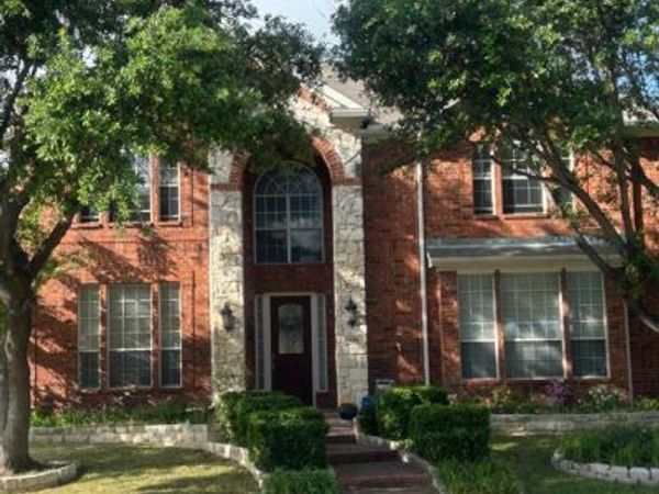 5549 Mountain Valley Drive, The Colony, TX 75056