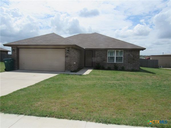 202 E Avenue H , Nolanville, TX 76559