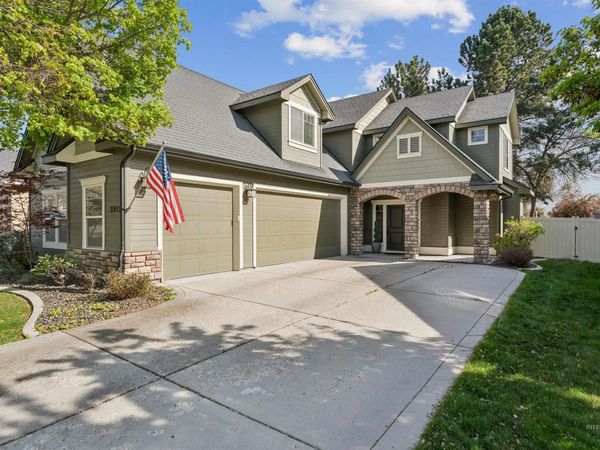 2917 E Shadowband St, Eagle, ID 83616