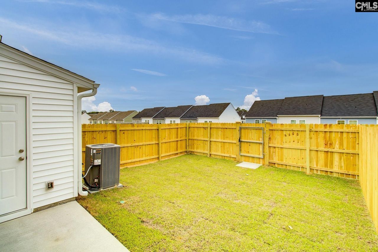 3050 Harborview Drive Photo 31