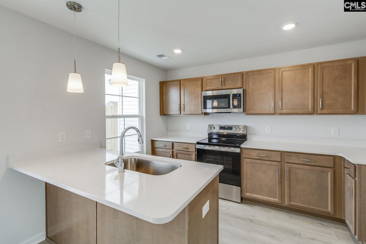 3050 Harborview Drive Photo 9