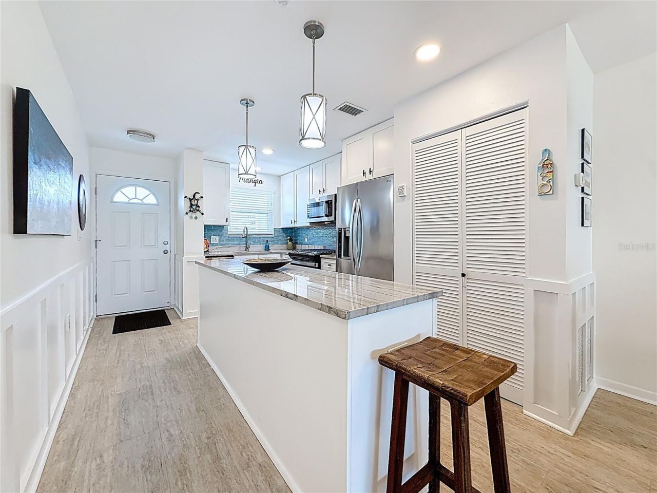 5925 Shore Boulevard S, Unit 611, Gulfport, FL 33707 Photo