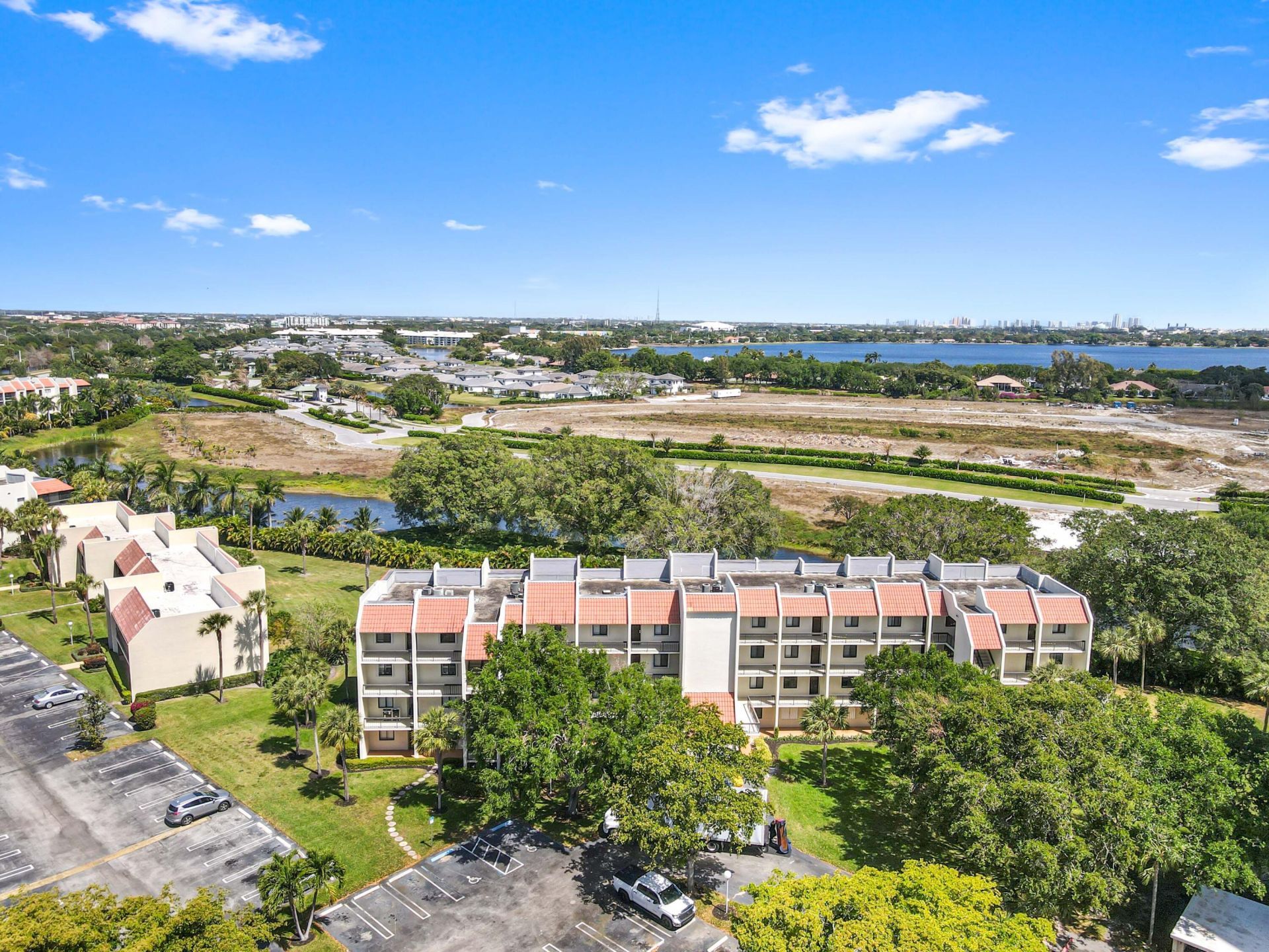 2500 Presidential Way, Unit 302, West Palm Beach, FL 33401 Photo