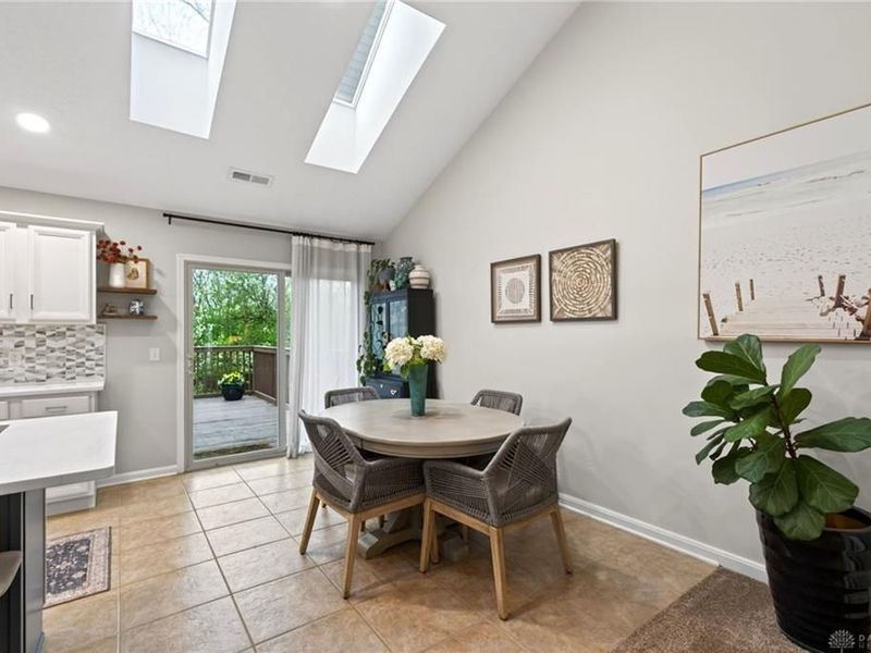 6823 Deergreen Court, Huber Heights, OH 45424 Photo 13