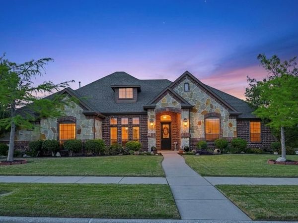 528 Savannah Drive, Ovilla, TX 75154