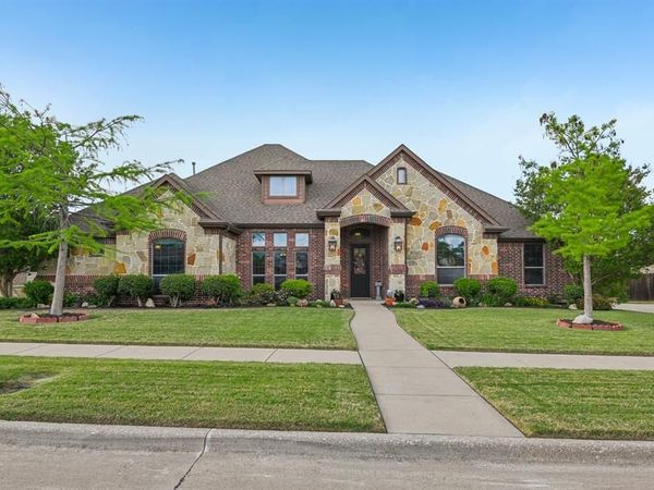 528 Savannah Drive, Ovilla, TX 75154