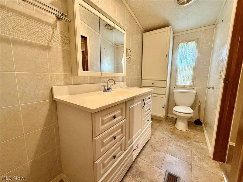 607 Sugar Pines Drive SW, Warren, OH 44076 Photo 25