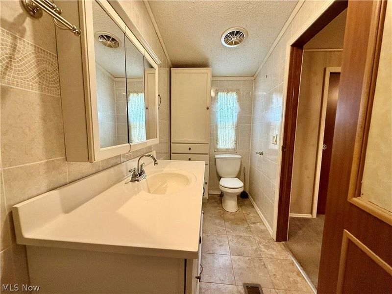 607 Sugar Pines Drive SW, Warren, OH 44076 Photo 27