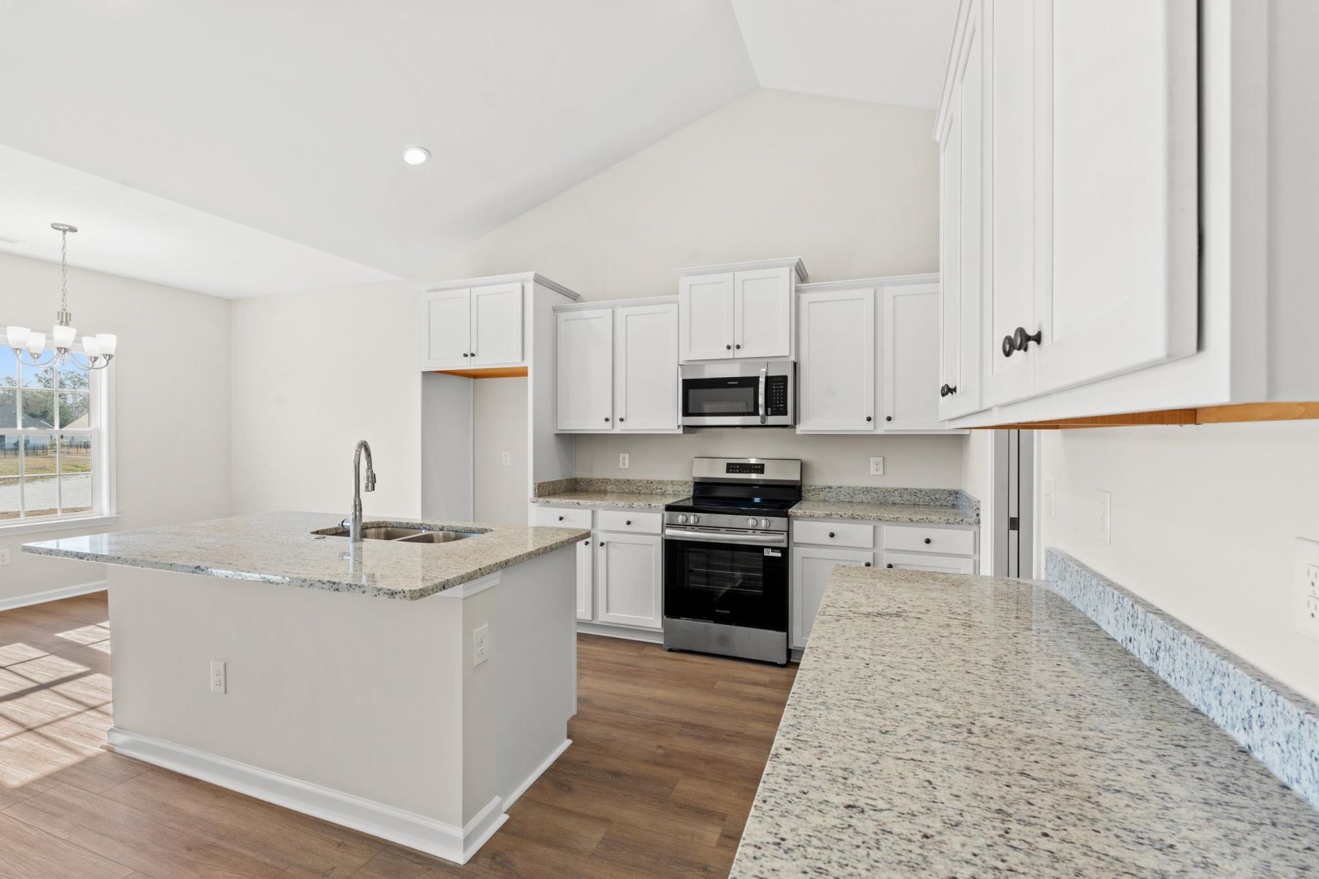 1141 Pecan Grove Blvd. Photo 6