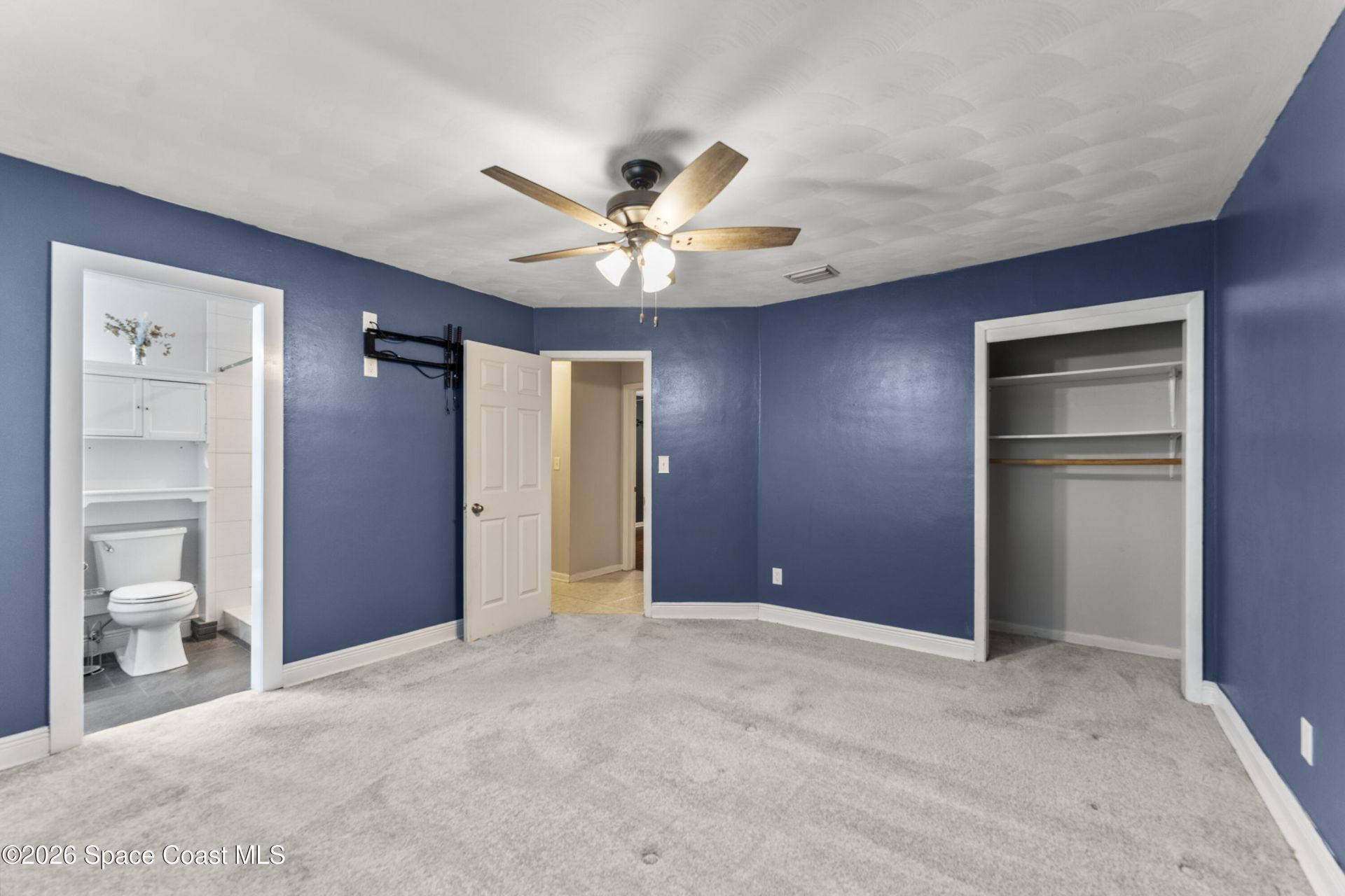 157 E Laila Drive , West Melbourne, FL 32904 Photo