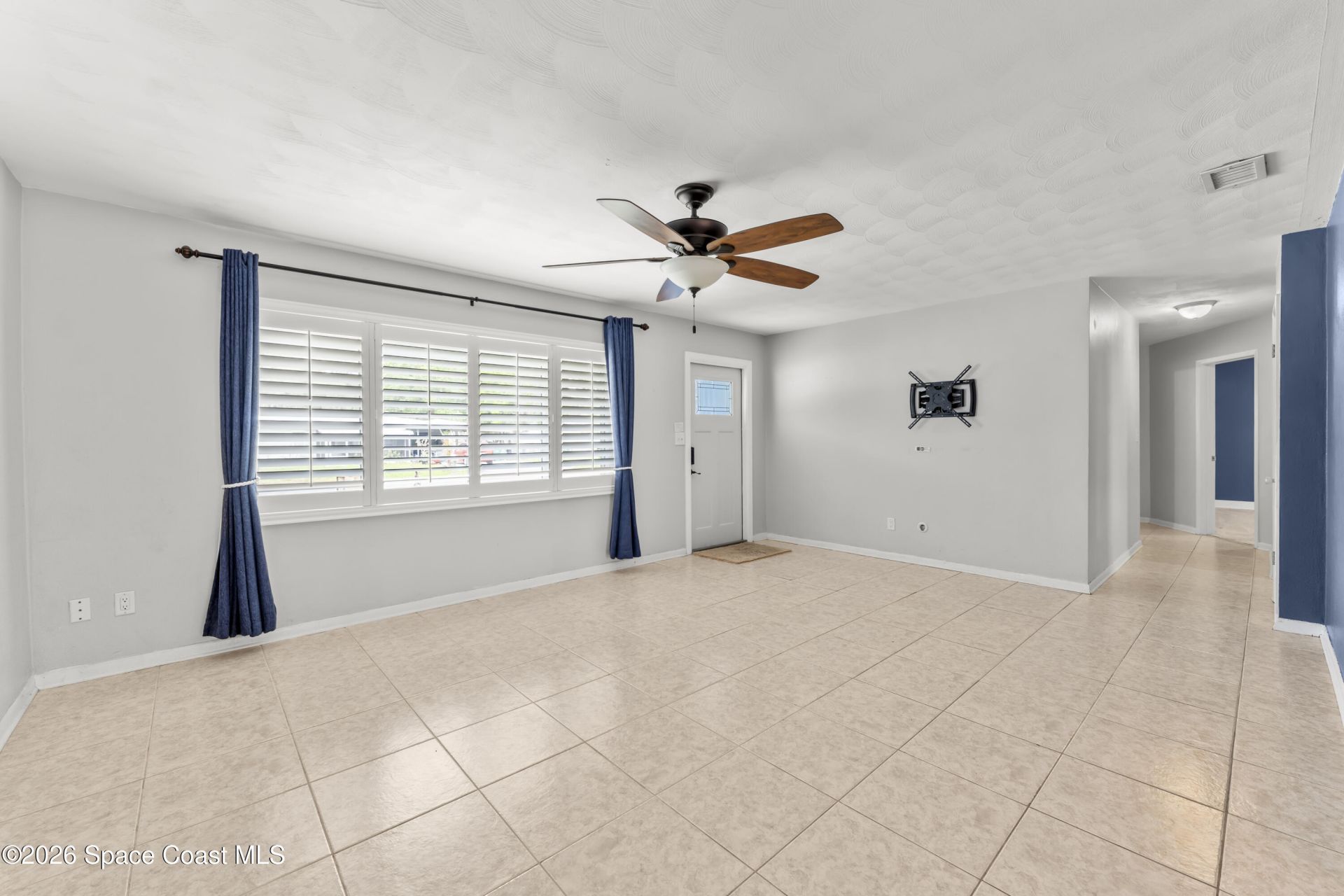 157 E Laila Drive , West Melbourne, FL 32904 Photo