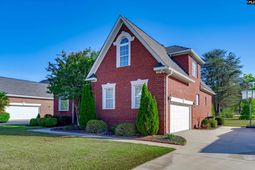 135 Clubhouse Drive photo 4