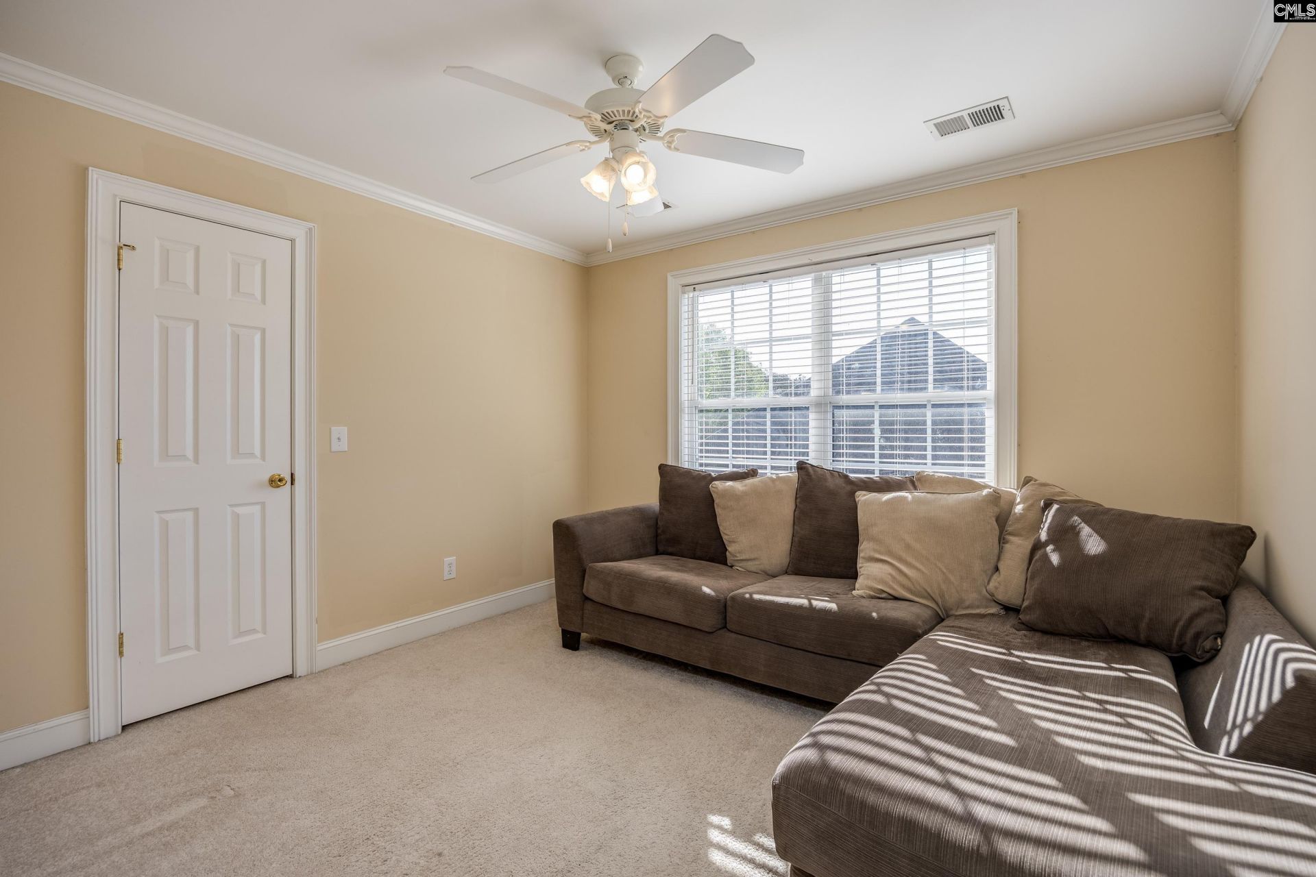 135 Clubhouse Drive Photo 36