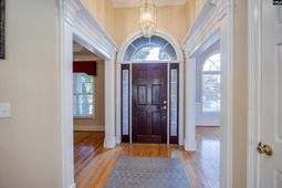 135 Clubhouse Drive photo 4