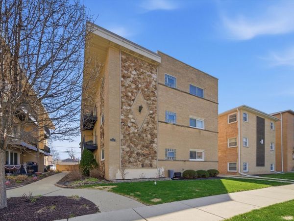 6867 N Overhill Avenue , Unit 1D, Chicago, IL 60631