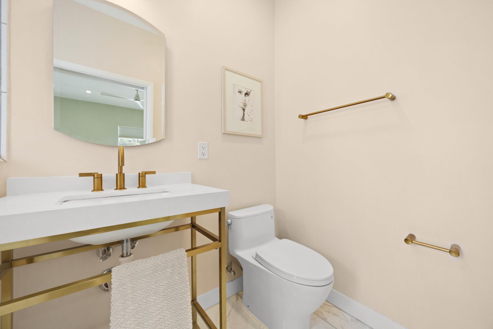 634 NE 17th Way, Fort Lauderdale, FL 33304 Photo