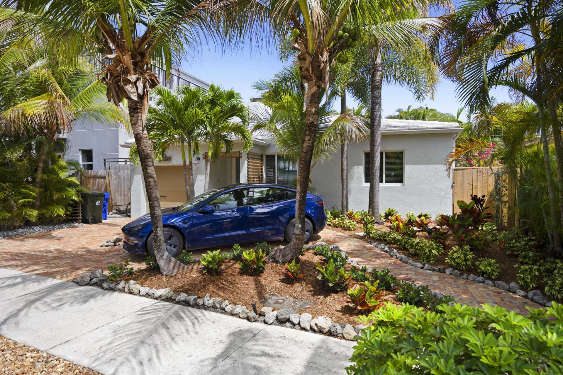 634 NE 17th Way, Fort Lauderdale, FL 33304 Photo