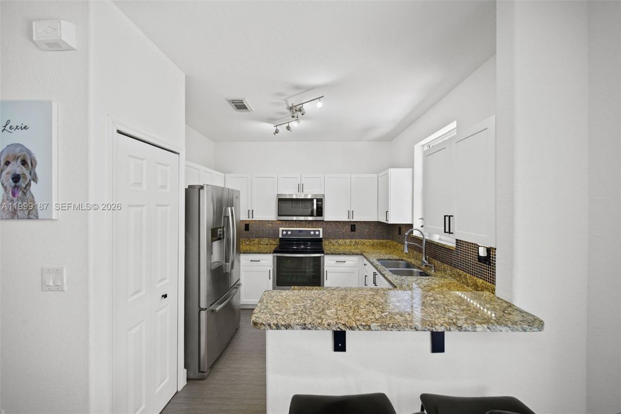 11613 NW 78th St, Unit 11613, Doral, FL 33178 Photo