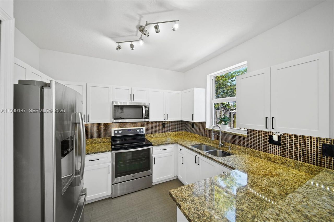 11613 NW 78th St, Unit 11613, Doral, FL 33178 Photo