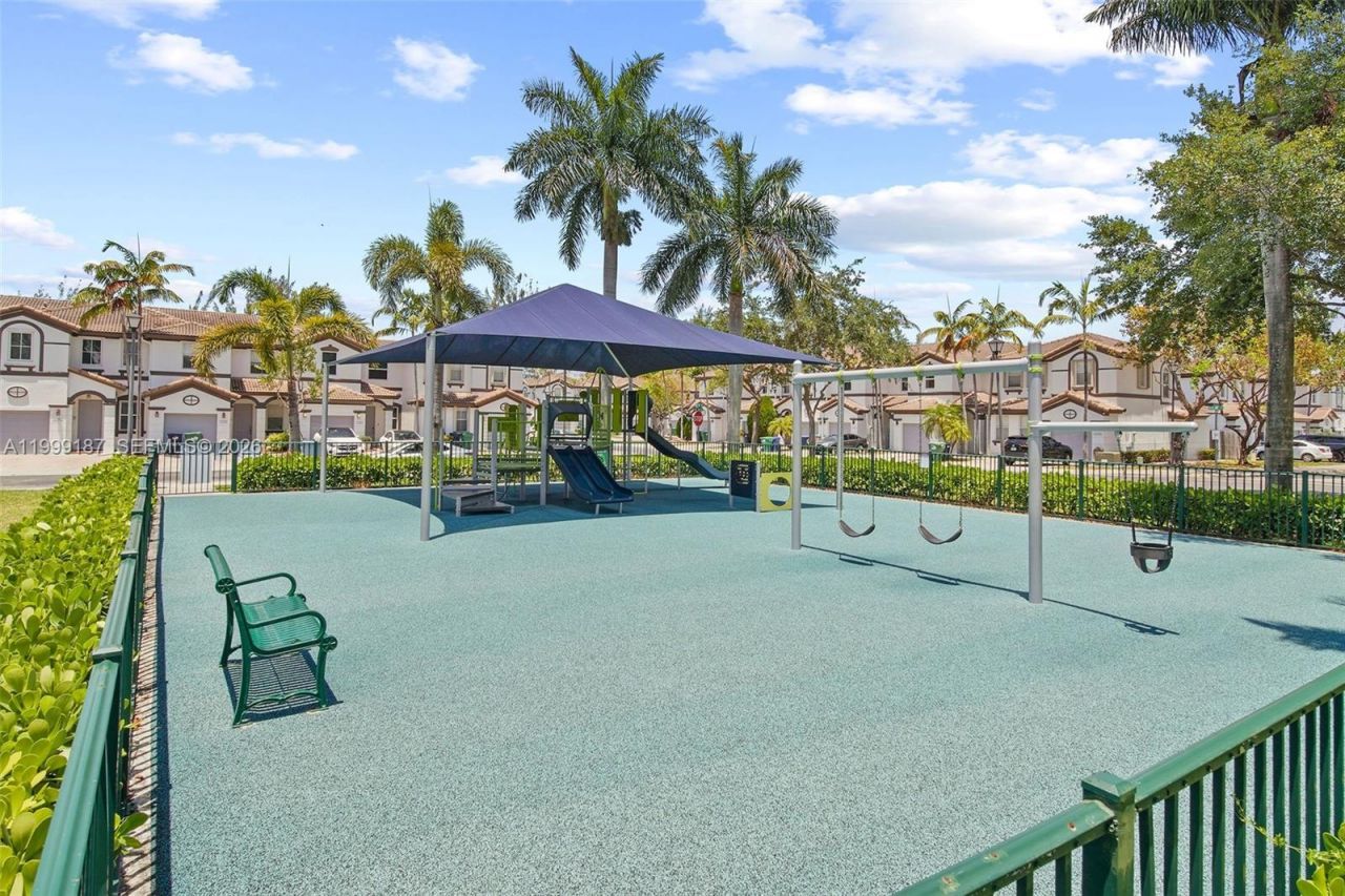 11613 NW 78th St, Unit 11613, Doral, FL 33178 Photo
