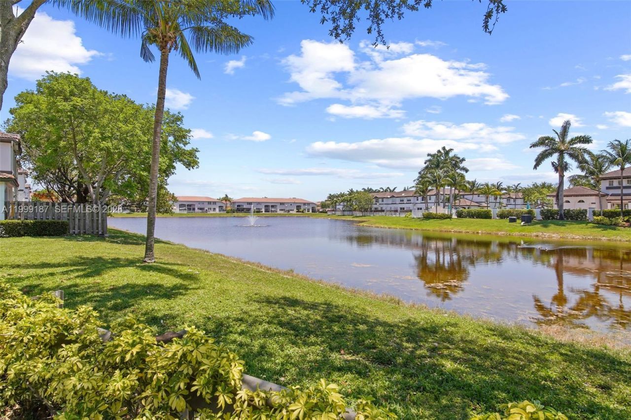 11613 NW 78th St, Unit 11613, Doral, FL 33178 Photo