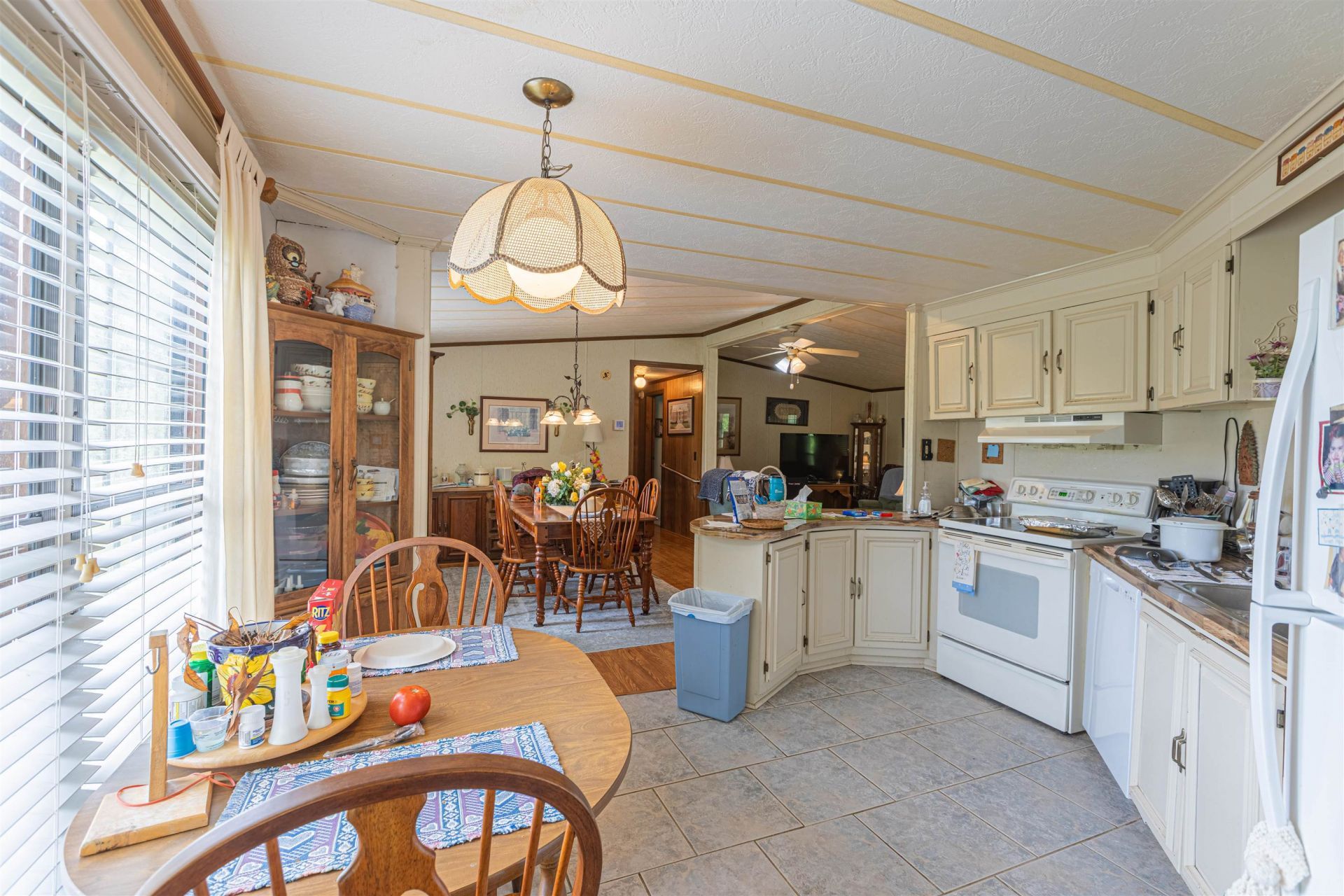 8946 Highmarket St. Photo 14