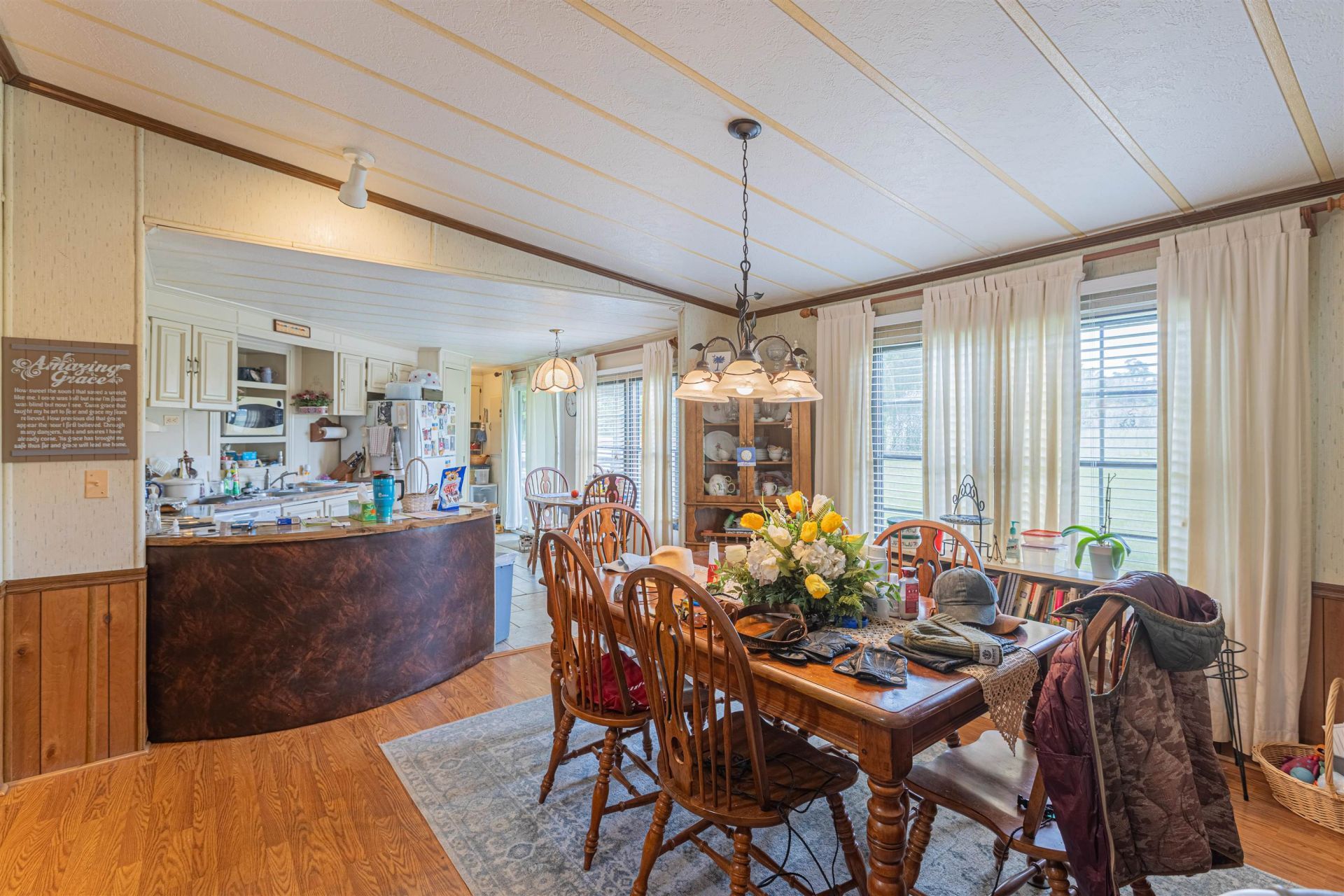 8946 Highmarket St. Photo 9