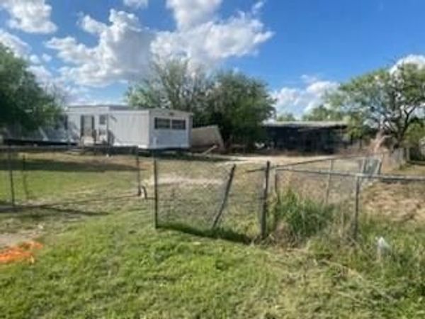 105 Concho Street , Unit A, Tye, TX 79563