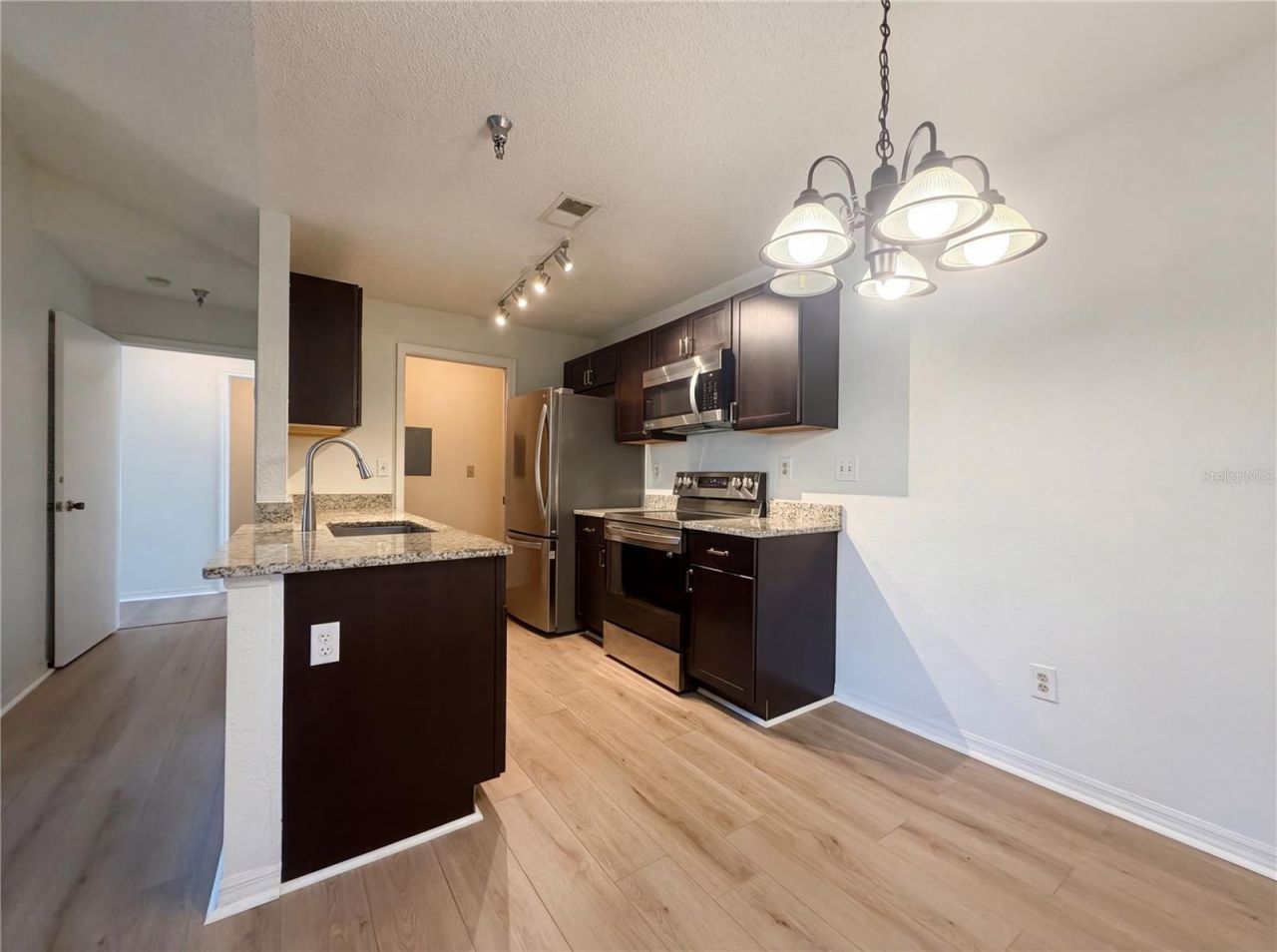 10265 Gandy Boulevard N, Unit 1008, Saint Petersburg, FL 33702 Photo