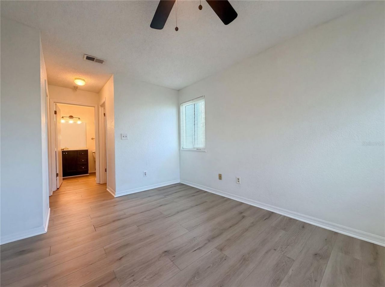 10265 Gandy Boulevard N, Unit 1008, Saint Petersburg, FL 33702 Photo