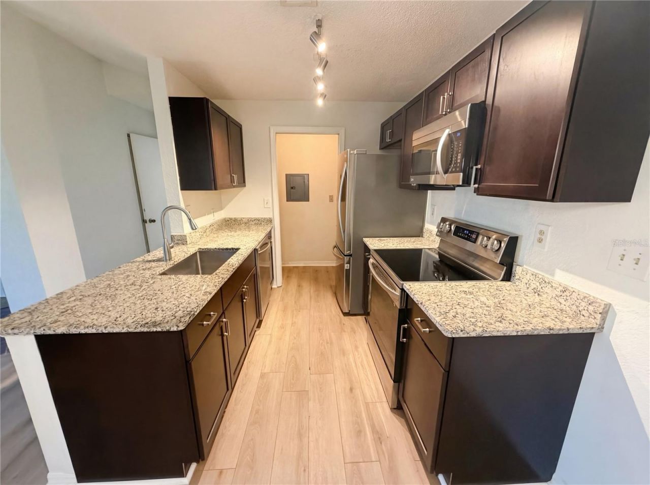 10265 Gandy Boulevard N, Unit 1008, Saint Petersburg, FL 33702 Photo