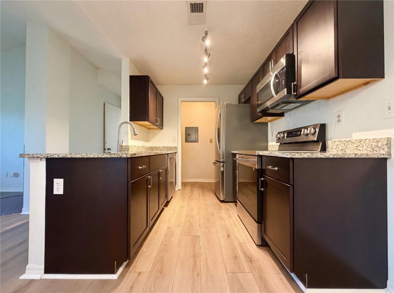 10265 Gandy Boulevard N, Unit 1008, Saint Petersburg, FL 33702 Photo