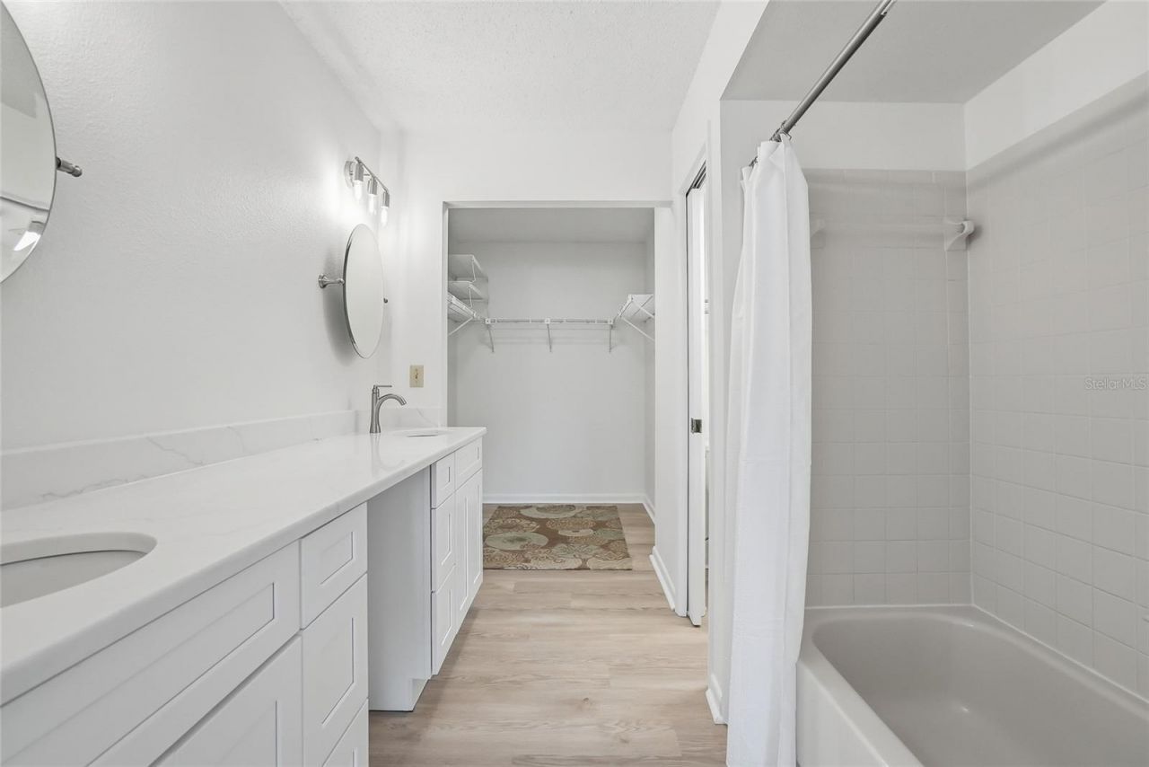 500 Santa Cruz Place Ne, Unit D, Saint Petersburg, FL 33703 Photo