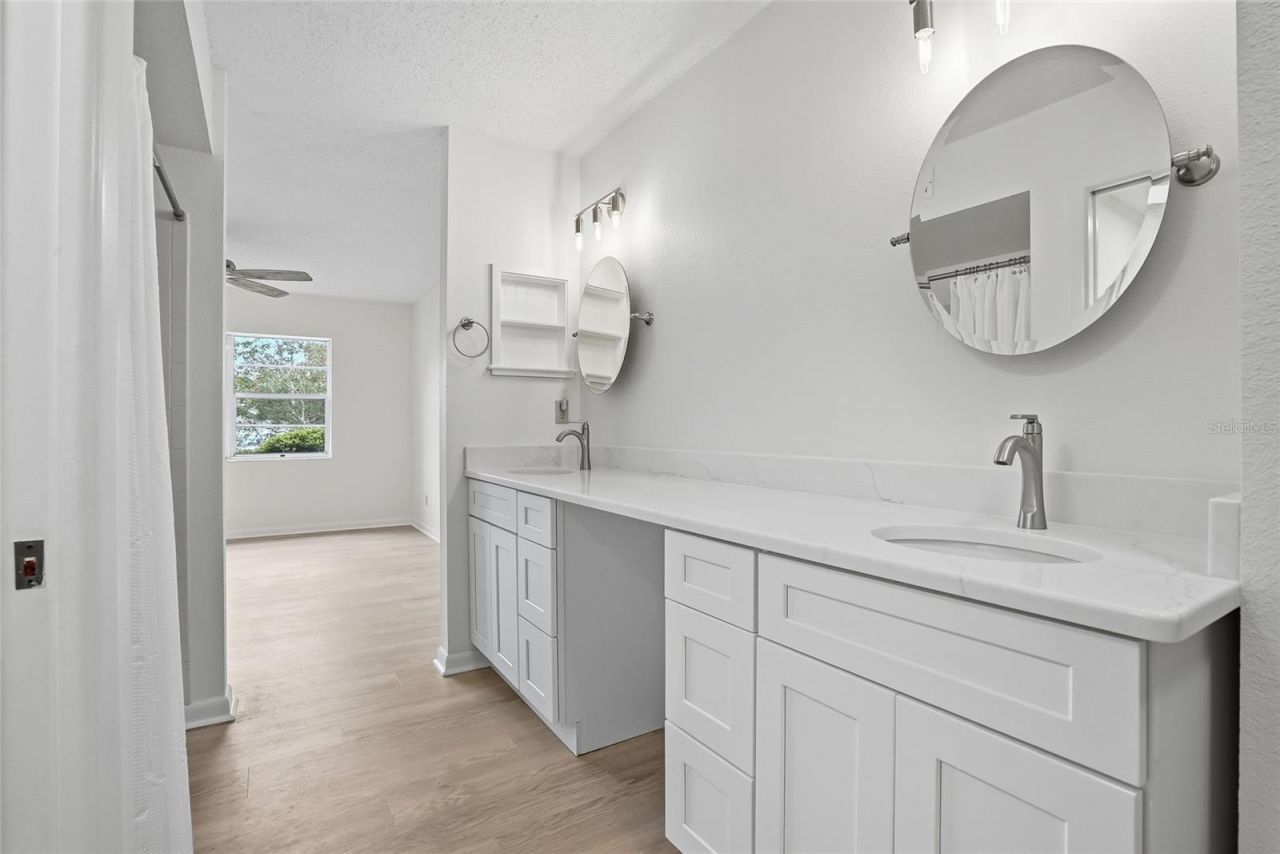 500 Santa Cruz Place Ne, Unit D, Saint Petersburg, FL 33703 Photo