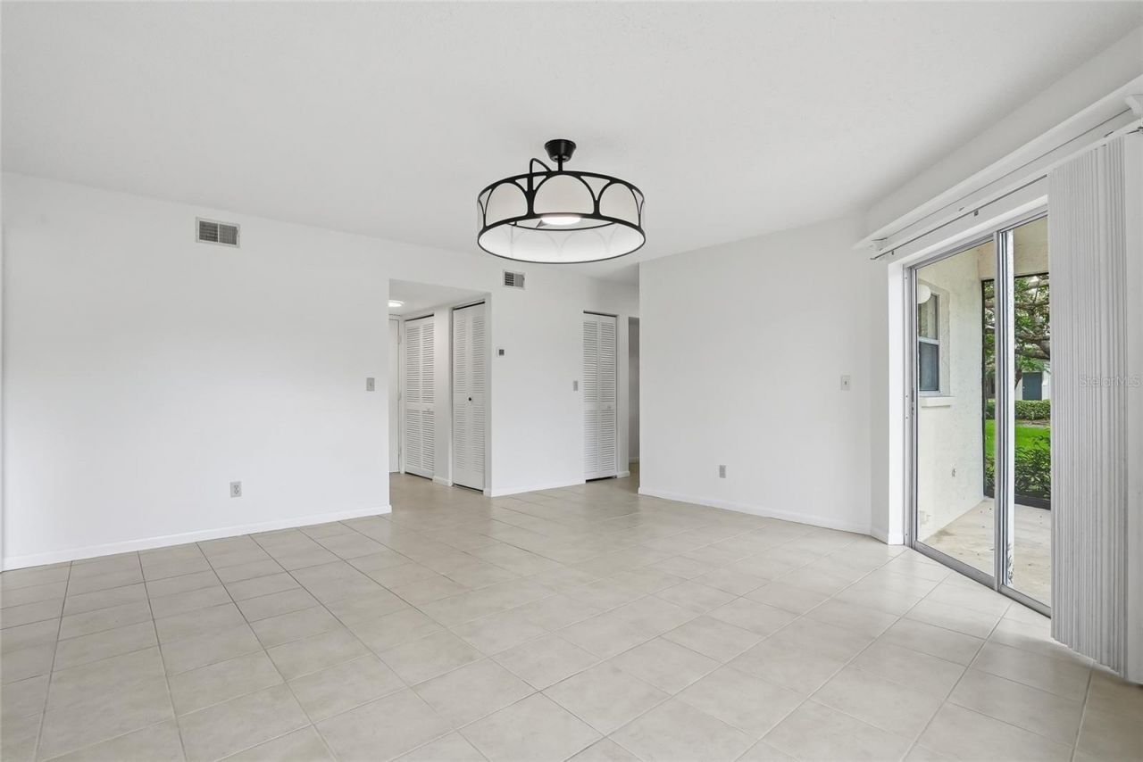 500 Santa Cruz Place Ne, Unit D, Saint Petersburg, FL 33703 Photo