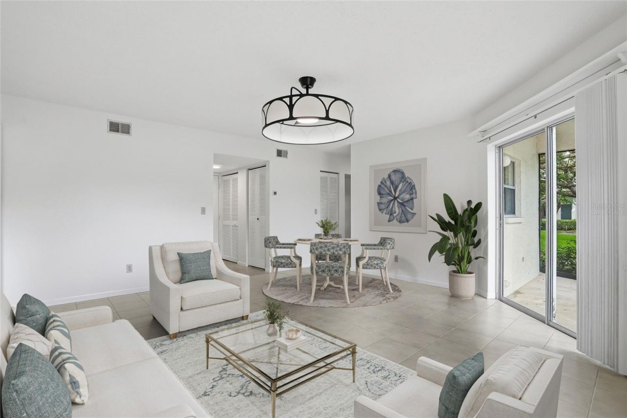 500 Santa Cruz Place Ne, Unit D, Saint Petersburg, FL 33703 Photo