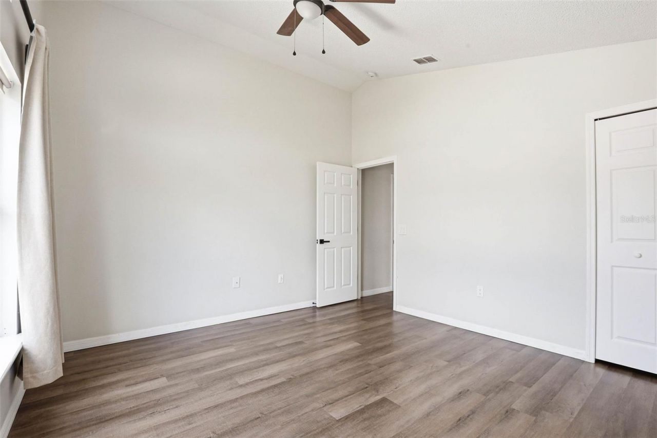 5916 Lake Front Drive , Wesley Chapel, FL 33545 Photo