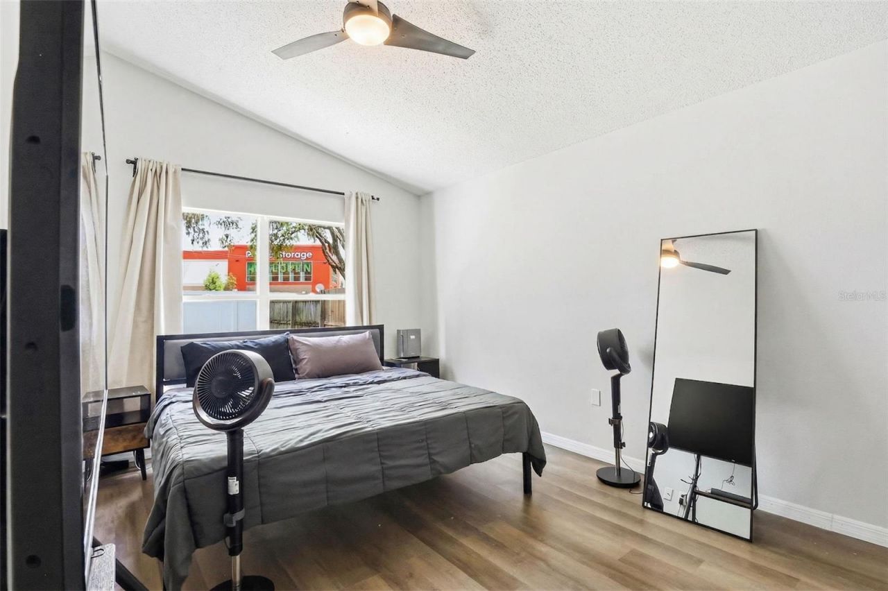 5916 Lake Front Drive , Wesley Chapel, FL 33545 Photo