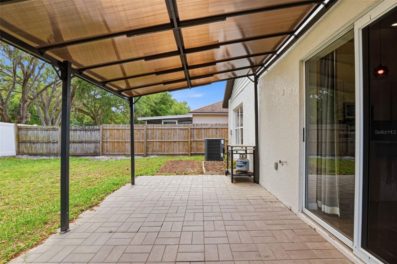 5916 Lake Front Drive , Wesley Chapel, FL 33545 Photo