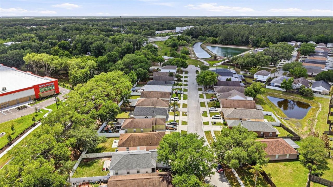 5916 Lake Front Drive , Wesley Chapel, FL 33545 Photo