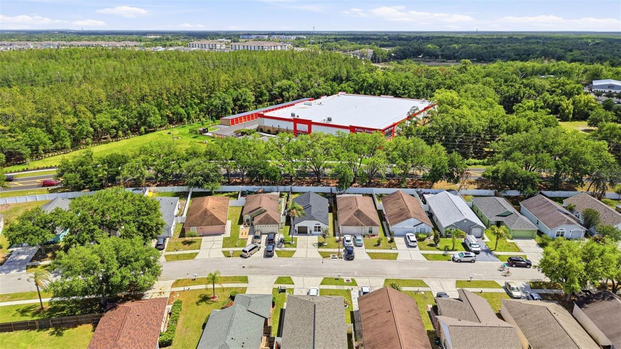 5916 Lake Front Drive , Wesley Chapel, FL 33545 Photo