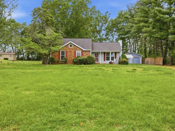 105 Benefield Dr, Smyrna, TN 37167