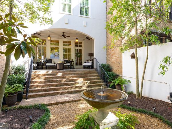 125 Hubbard Road, Woodstock, GA 30188