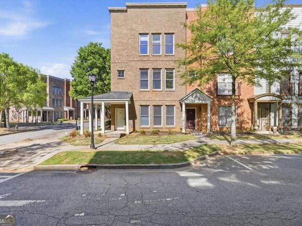 740 Liberty Commons Drive NW, Atlanta, GA 30314