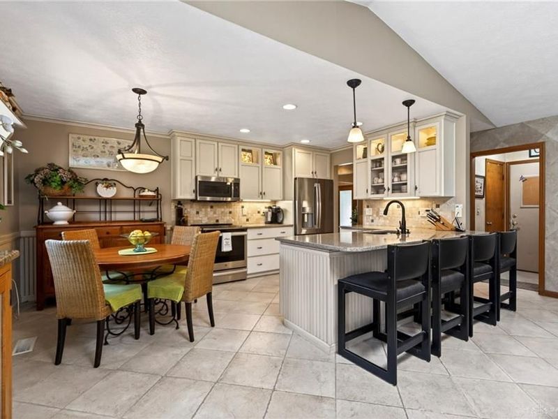 2131 Pelwood Drive, Centerville, OH 45459 Photo 11