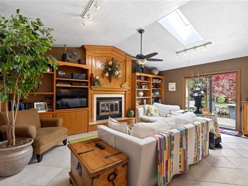 2131 Pelwood Drive, Centerville, OH 45459 Photo 13