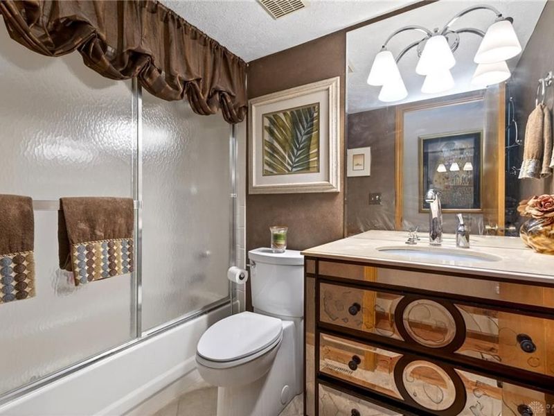 2131 Pelwood Drive, Centerville, OH 45459 Photo 21